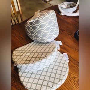 Nursing pillows